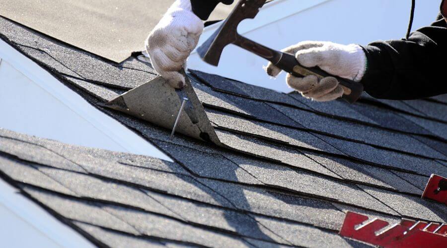 Professional gutter cleaning in Gladwin, MI